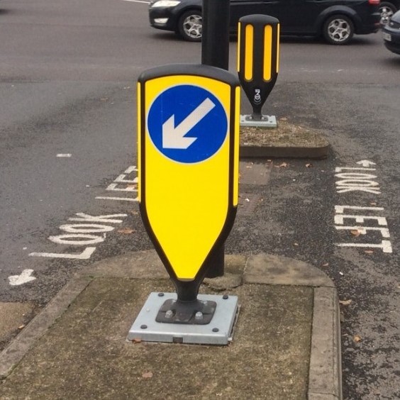 3Sixty Reflective Self-Righting Bollard