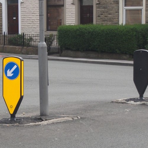 DuraFlex Reflective Self-Righting Bollard