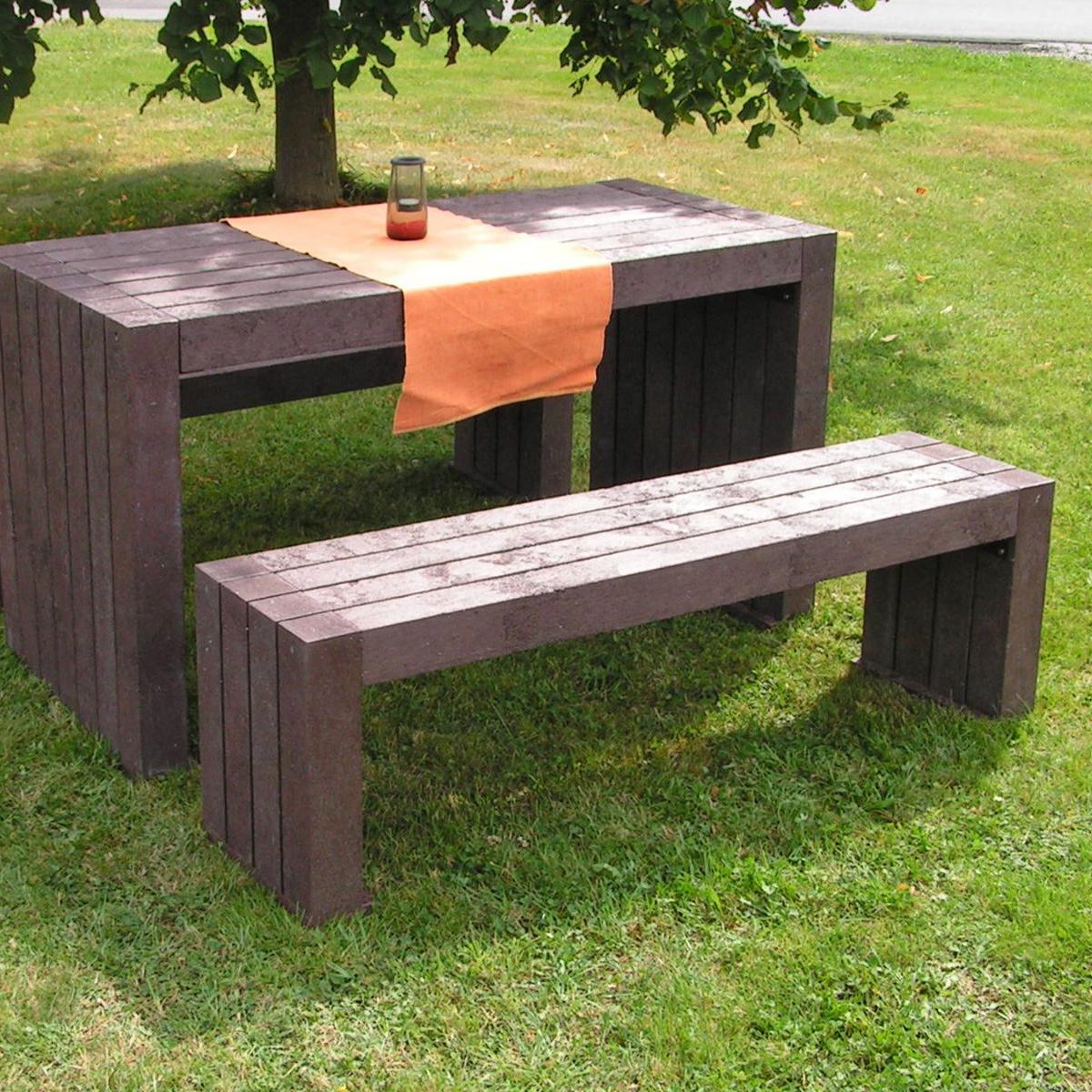 Calero Recycled Plastic Bench