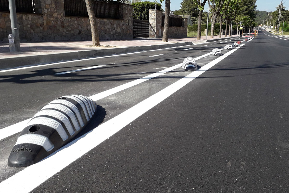 Large Bike Lane Separator - 