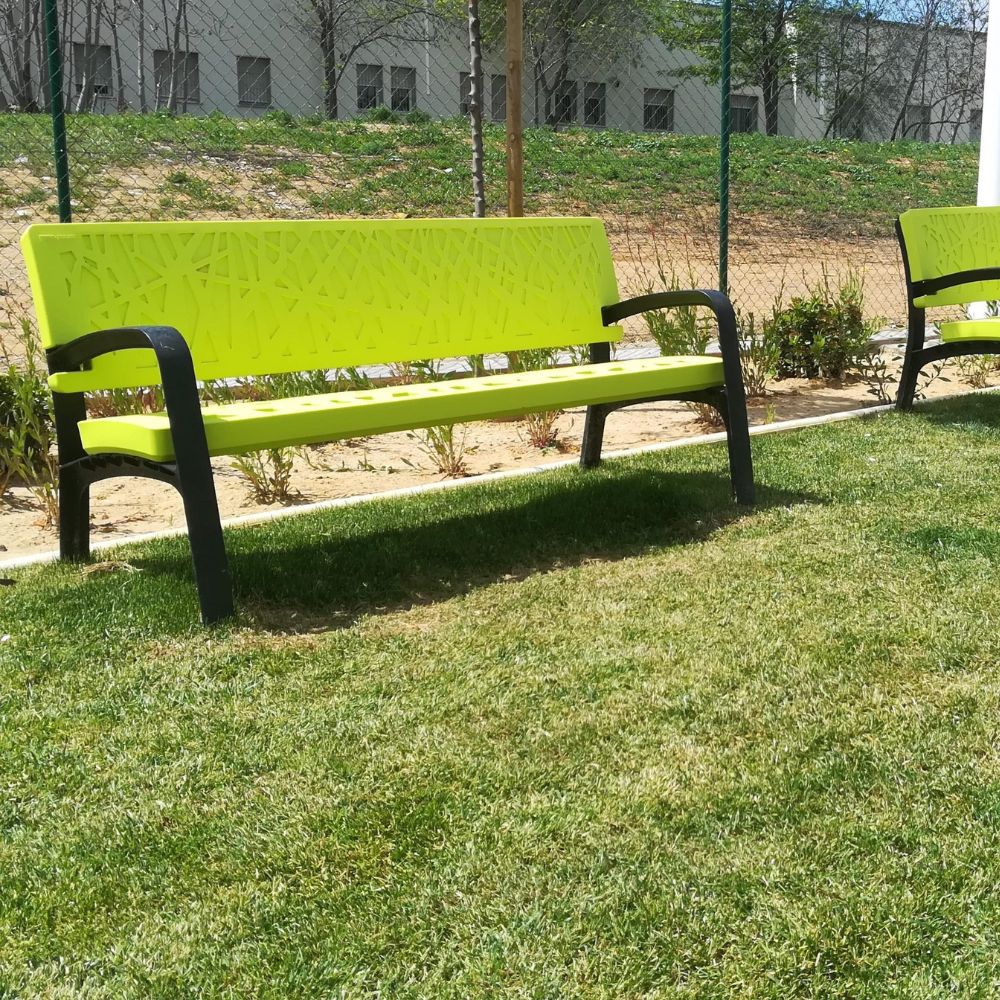 Maverik Plastic Seat