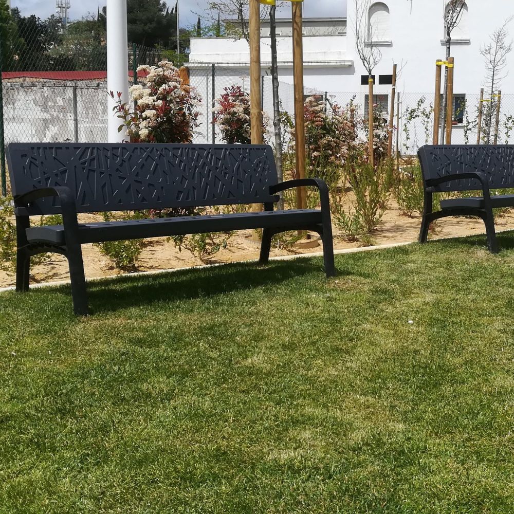 Maverik Plastic Seat