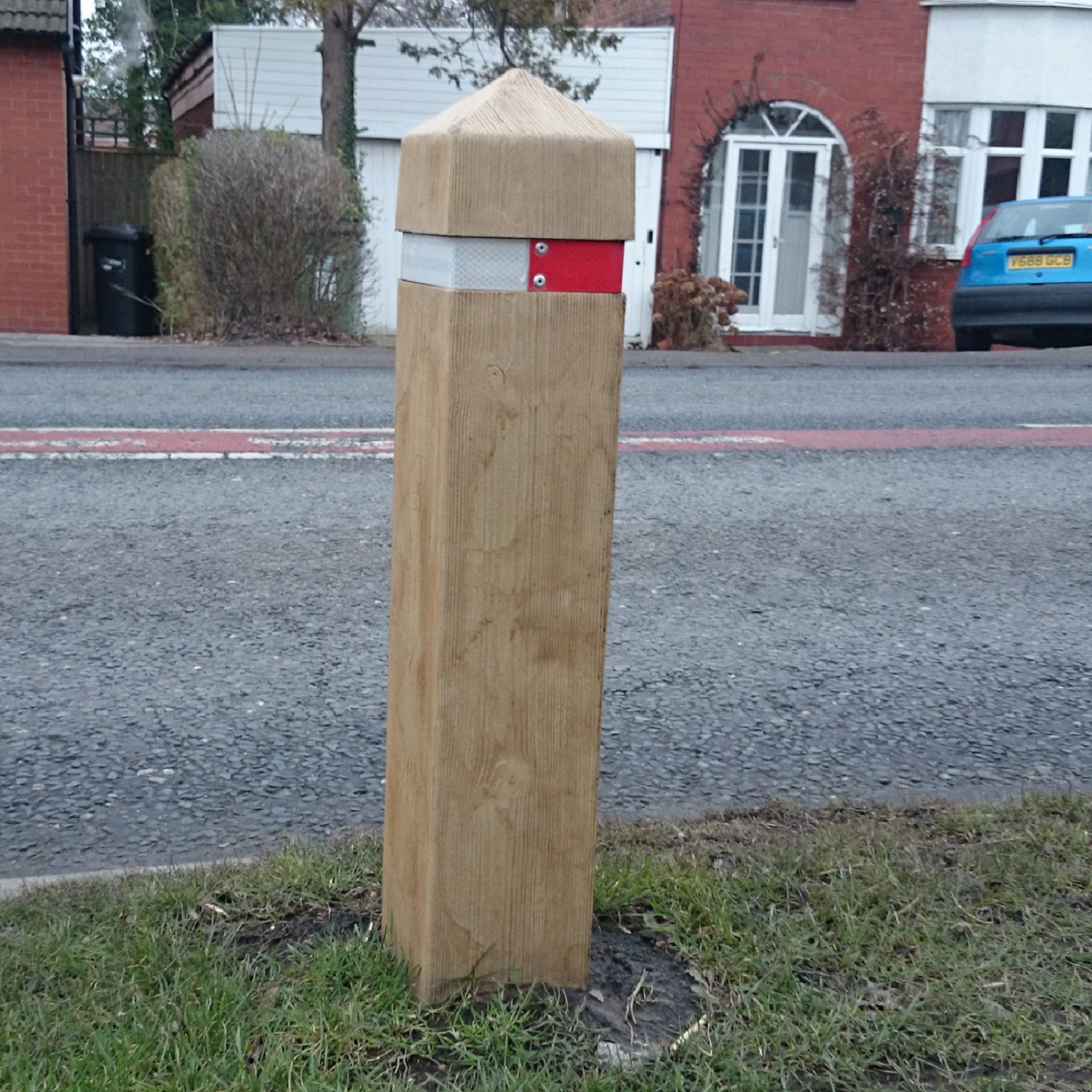 Timber Bollard