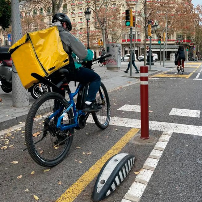 Barcelona PU Bollard - 1096mm